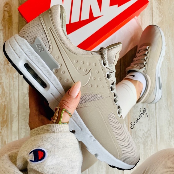 Nike Shoes - NWT Nike air Max zero